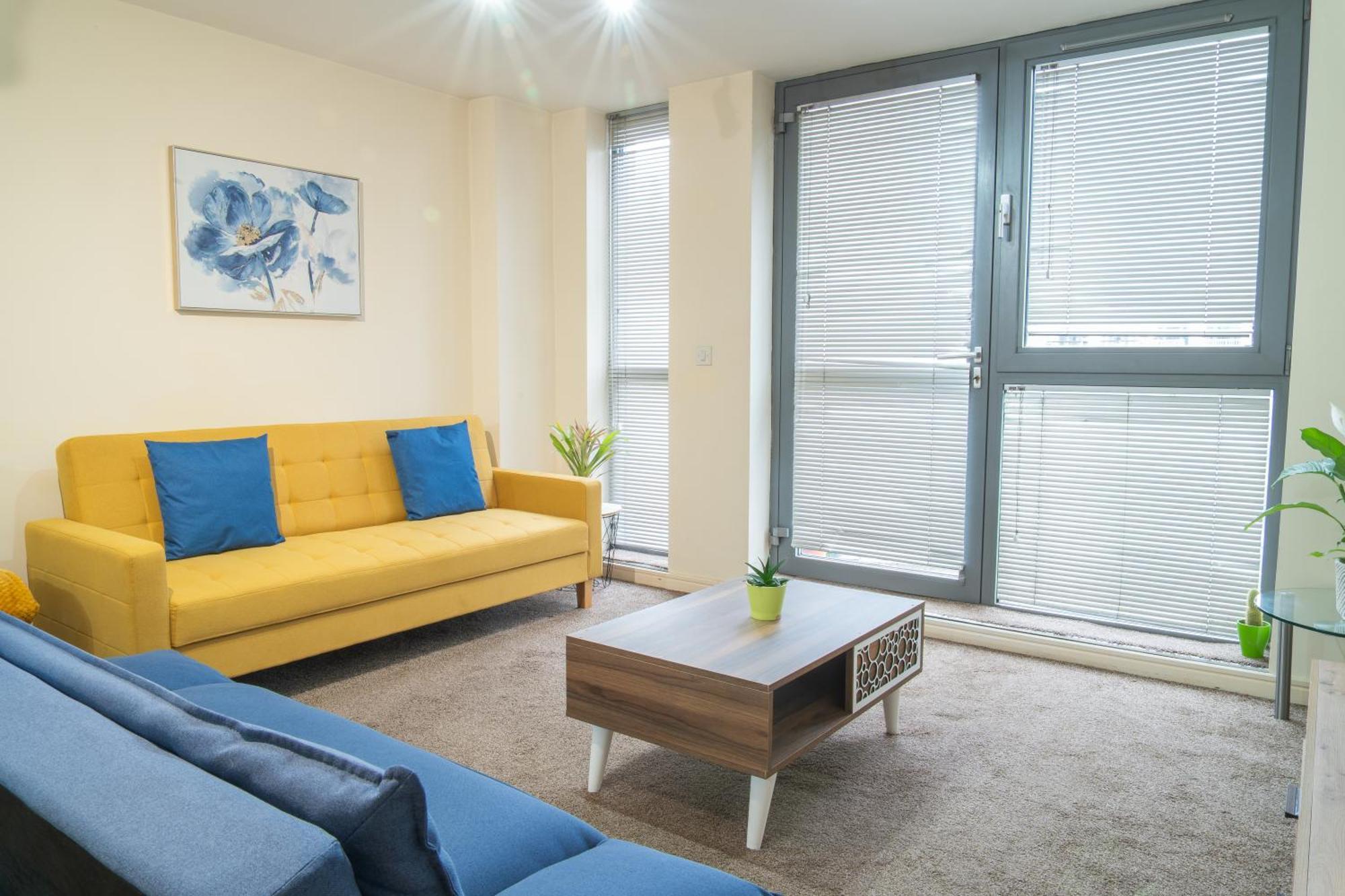 Stay In Our Stylish Flat! & Secure Building & Sleeps Up To 4 Birmingham Exterior photo