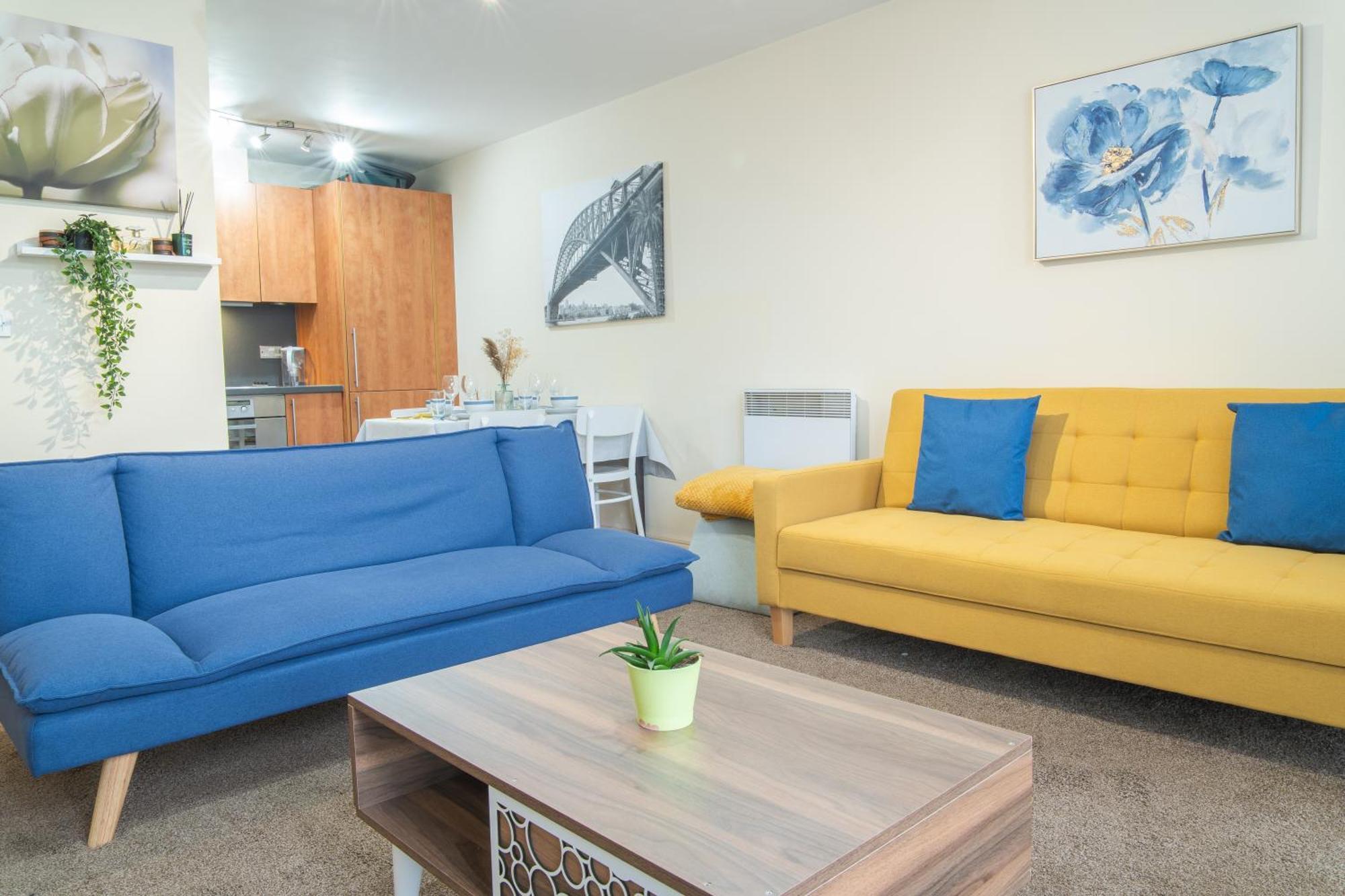 Stay In Our Stylish Flat! & Secure Building & Sleeps Up To 4 Birmingham Exterior photo