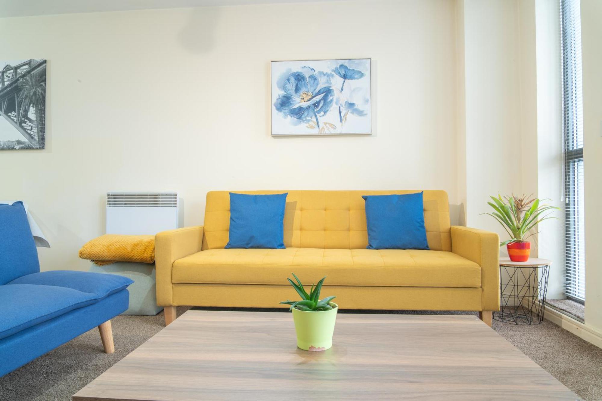 Stay In Our Stylish Flat! & Secure Building & Sleeps Up To 4 Birmingham Exterior photo