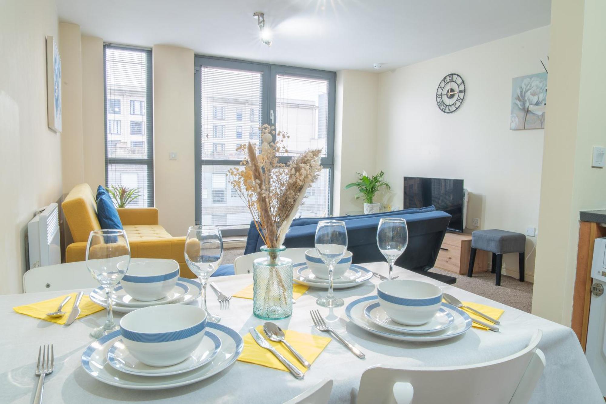 Stay In Our Stylish Flat! & Secure Building & Sleeps Up To 4 Birmingham Exterior photo